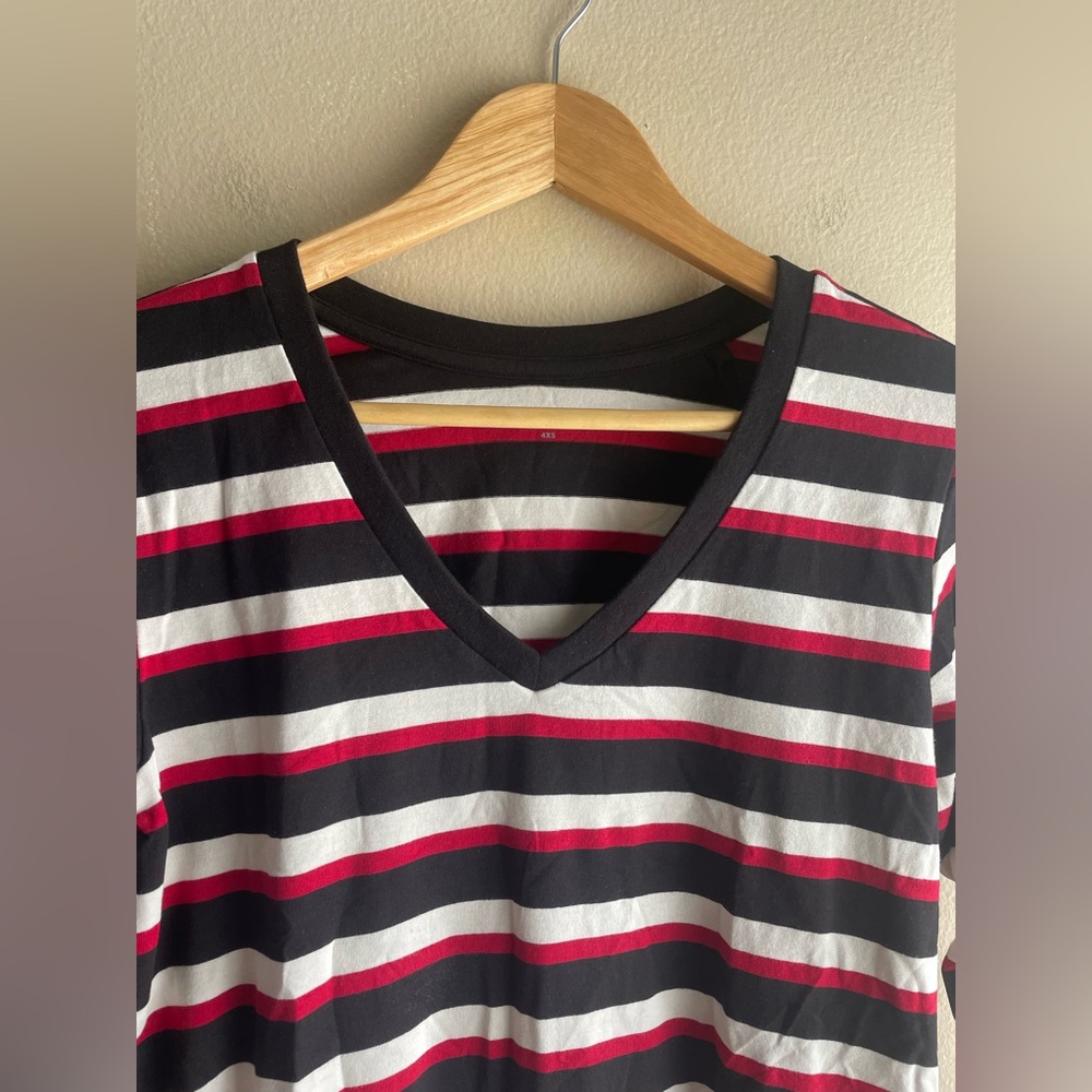 New Universal Standard Black Red White Striped V Neck Long Sleeve Tee Rex 4XS - Picture 2 of 10